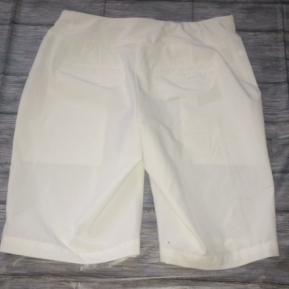 Zenergy by Chico’s White Pull On Shorts - Picture 6 of 9